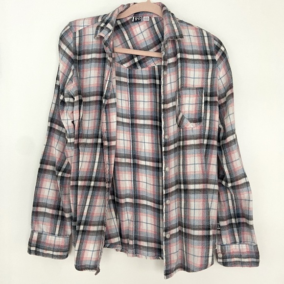 Soft and cozy Roxy women’s flannel - Picture 1 of 2